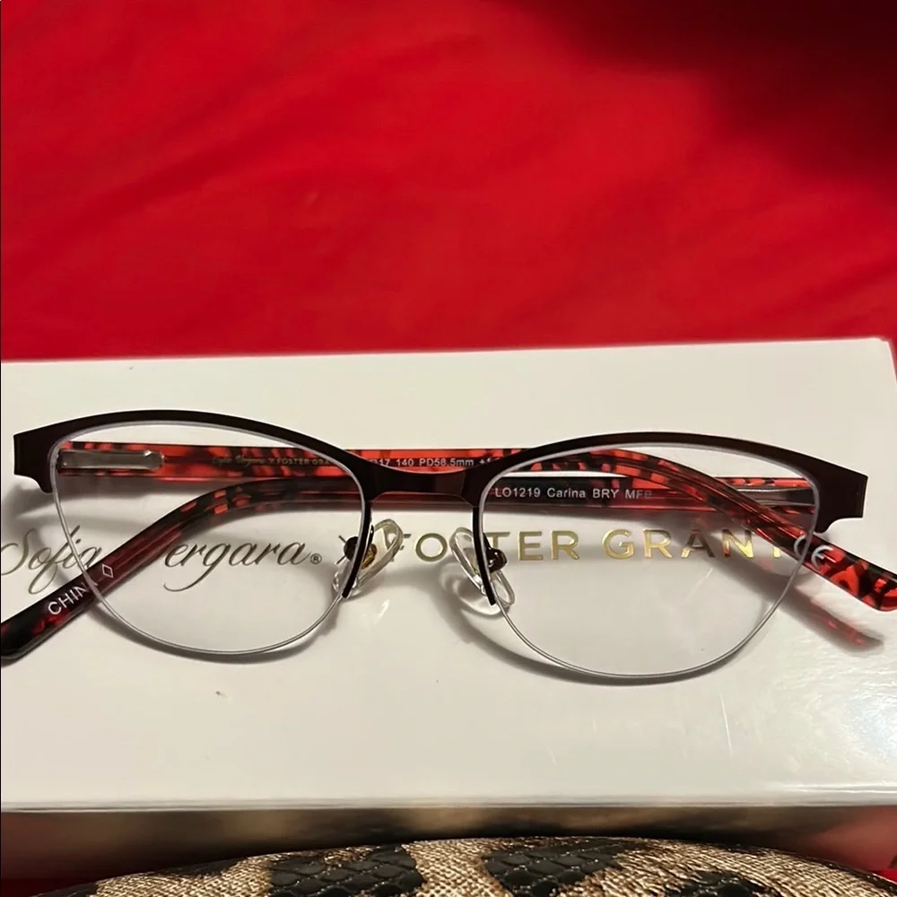 Sofis Vergara X Foster Grant +1.00 Glasses